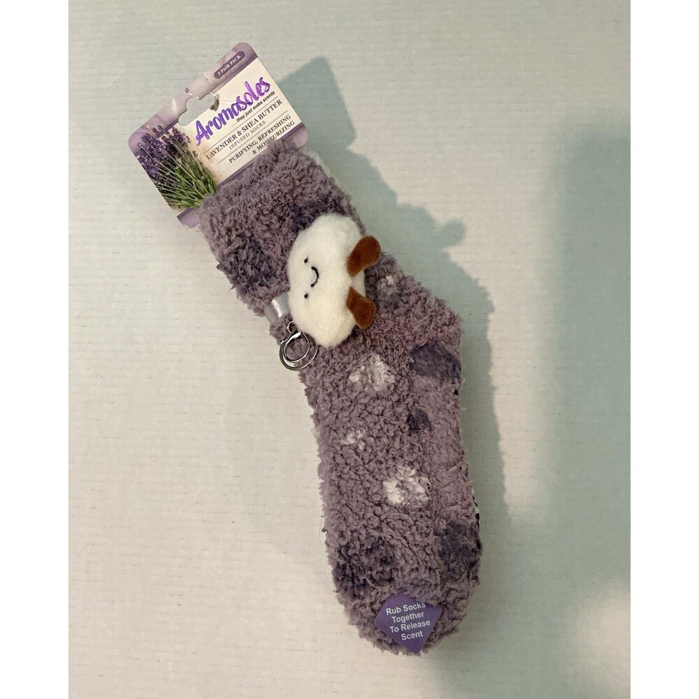 Aromasoles Lavender Shea Butter Fuzzy Crew Socks 2 Pair Cloud Keychain NWT